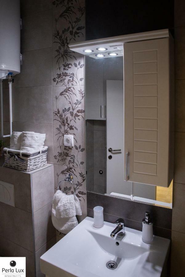 Perla Lux Apartments Аранджеловац Екстер'єр фото